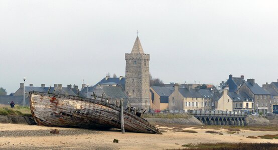 Wood wreck wreck city by the sea