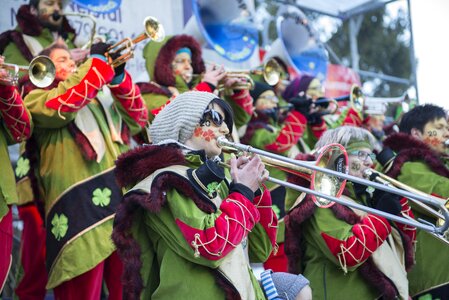 Trombone woman colorful