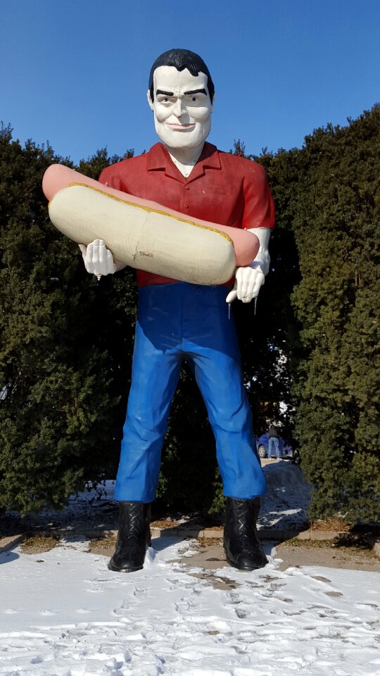 Statue mother road illinois