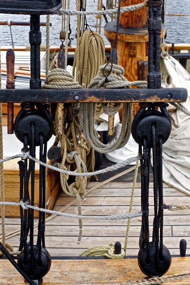 Yachting sailing cables