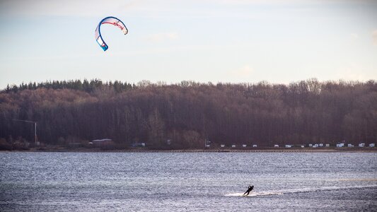 Kitesurfing water sports drag