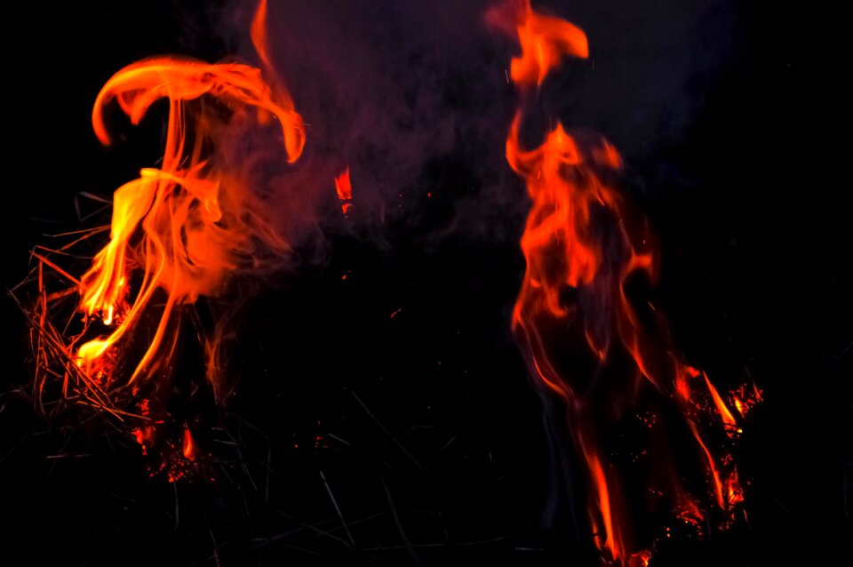 Dark heat black smoke