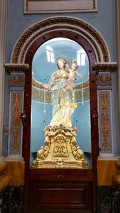 Statue maria jesus christ photo