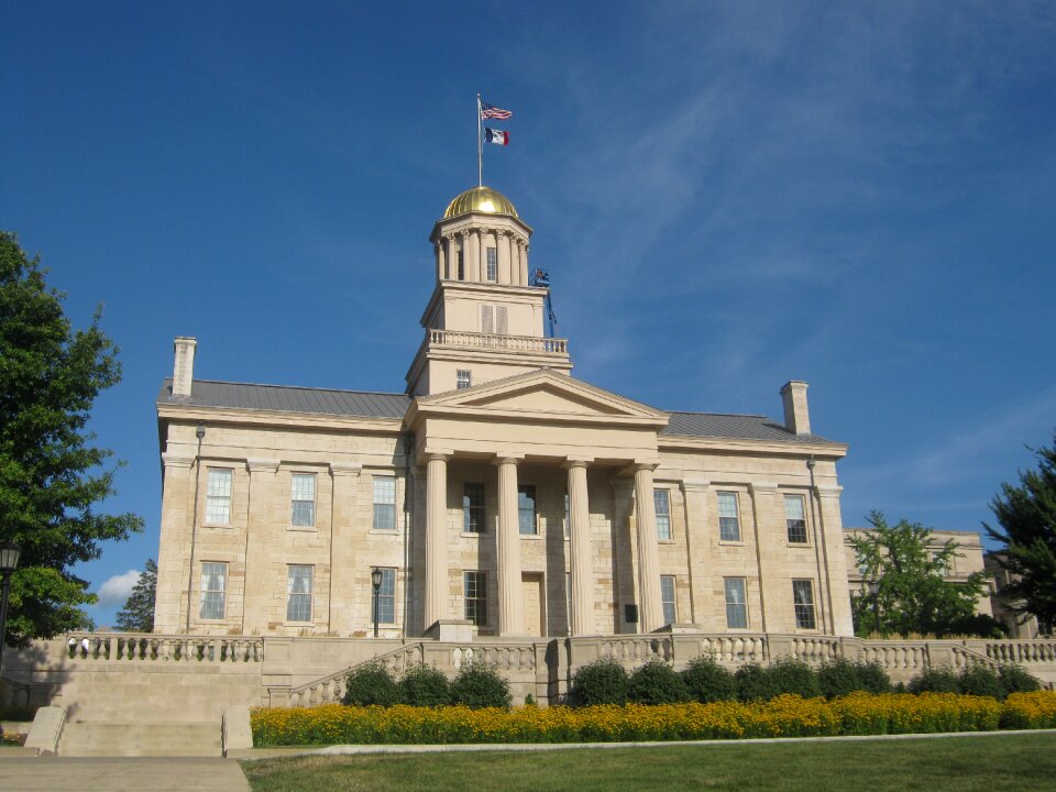 Building old capitol