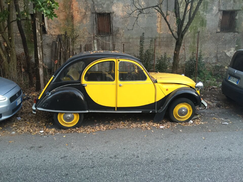Nero road parking