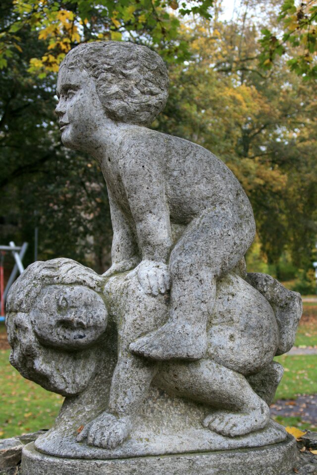Angel figure statue sculpture