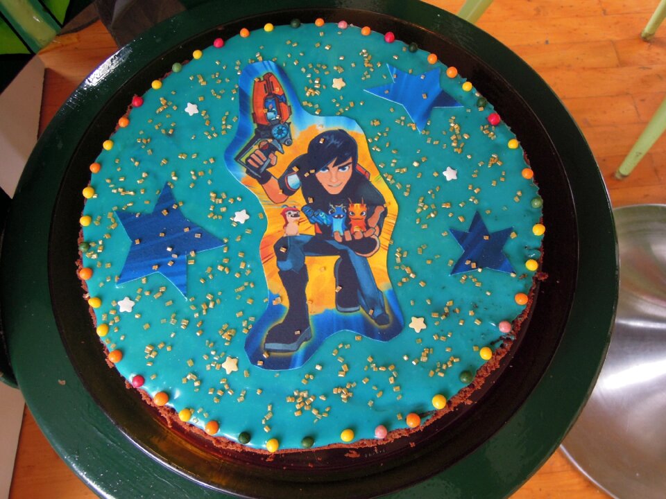 Cake birthday surprise