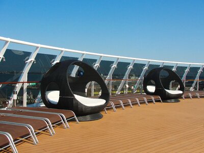 Hammocks sun loungers sun