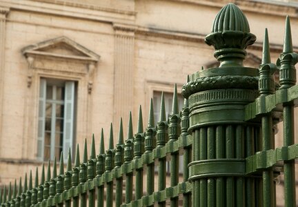 Grid ironwork architecture