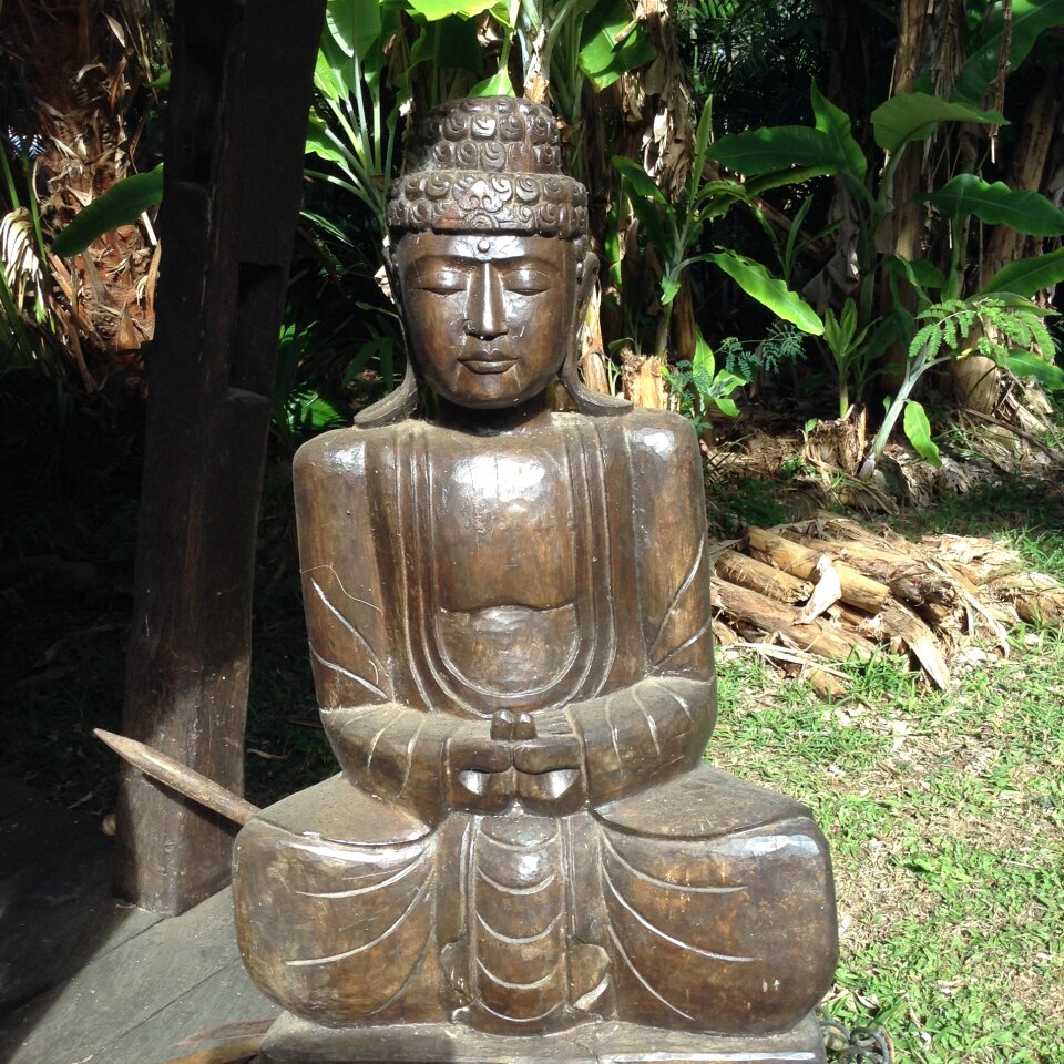 Statue lotus decoration