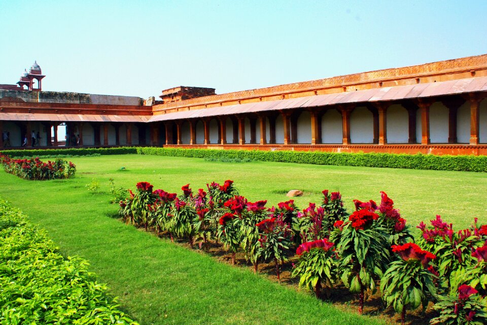 Fahtepur sikri cloister porch