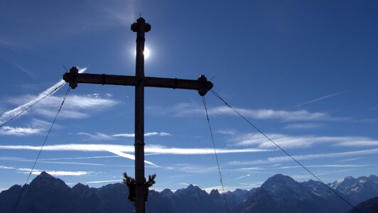 Cross alpine mountains