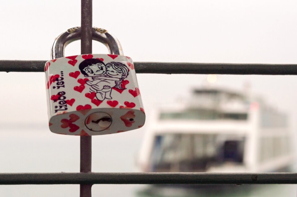 Love locks grid castle