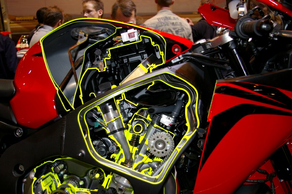 Honda cross section inner workings