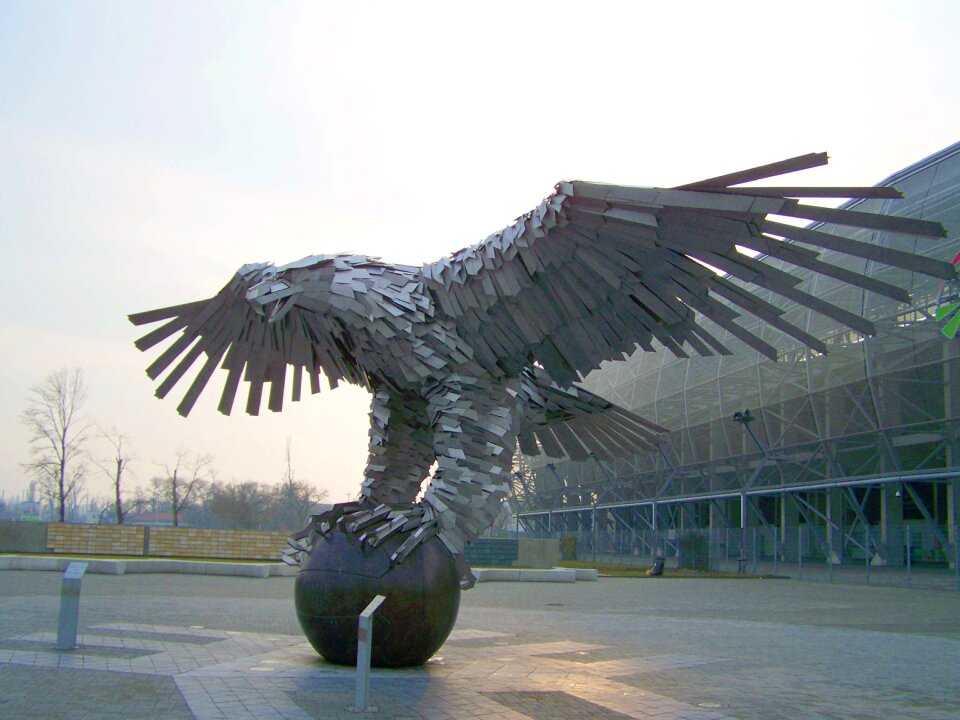 Eagle statue metal works budapest