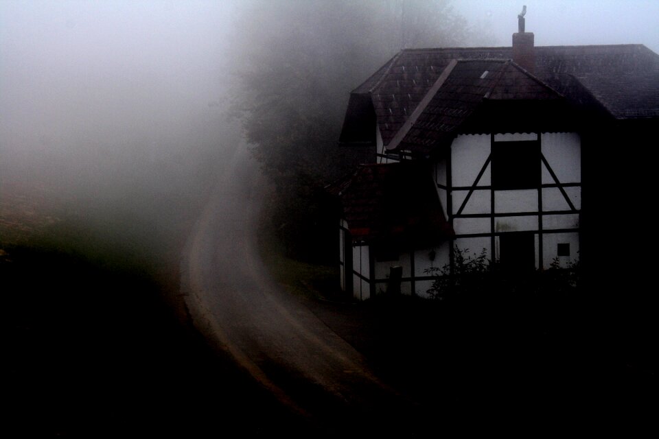 Black shadow fog