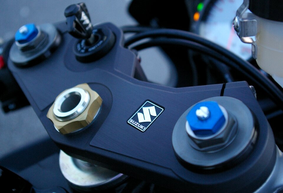 Gsx-r close up moped