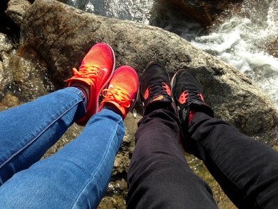 Hengshan mountain red and black running water