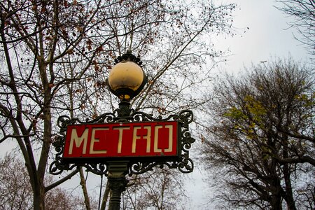 Paris naturalness avenue