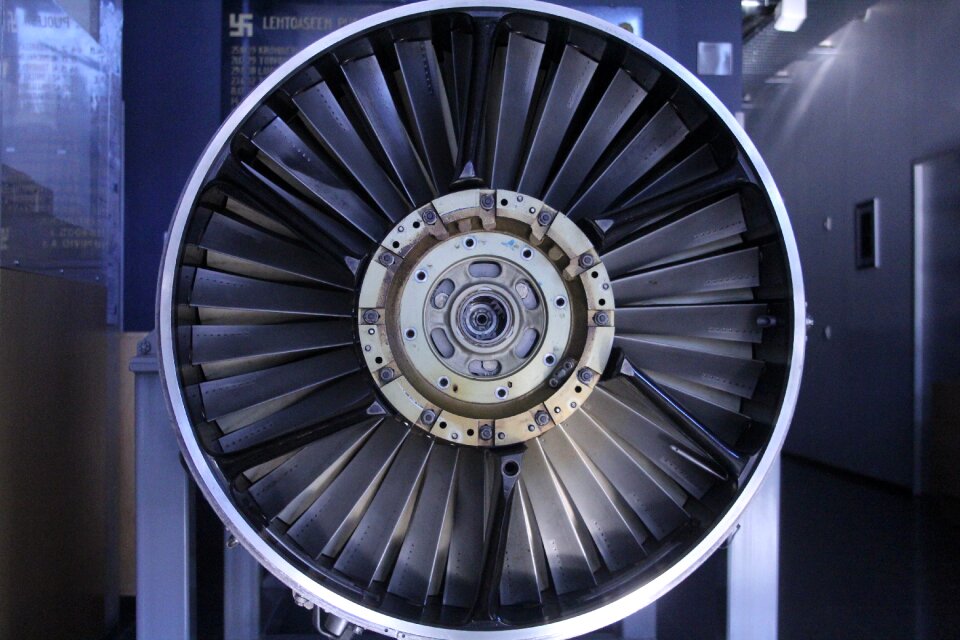 Engine propeller jet engine