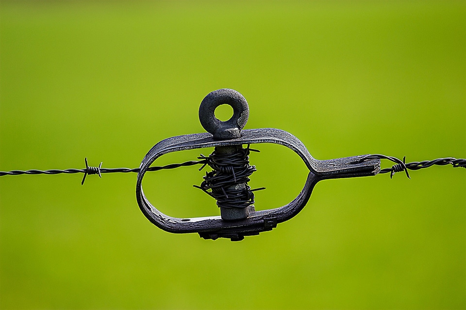 Barbed wire close up wiring