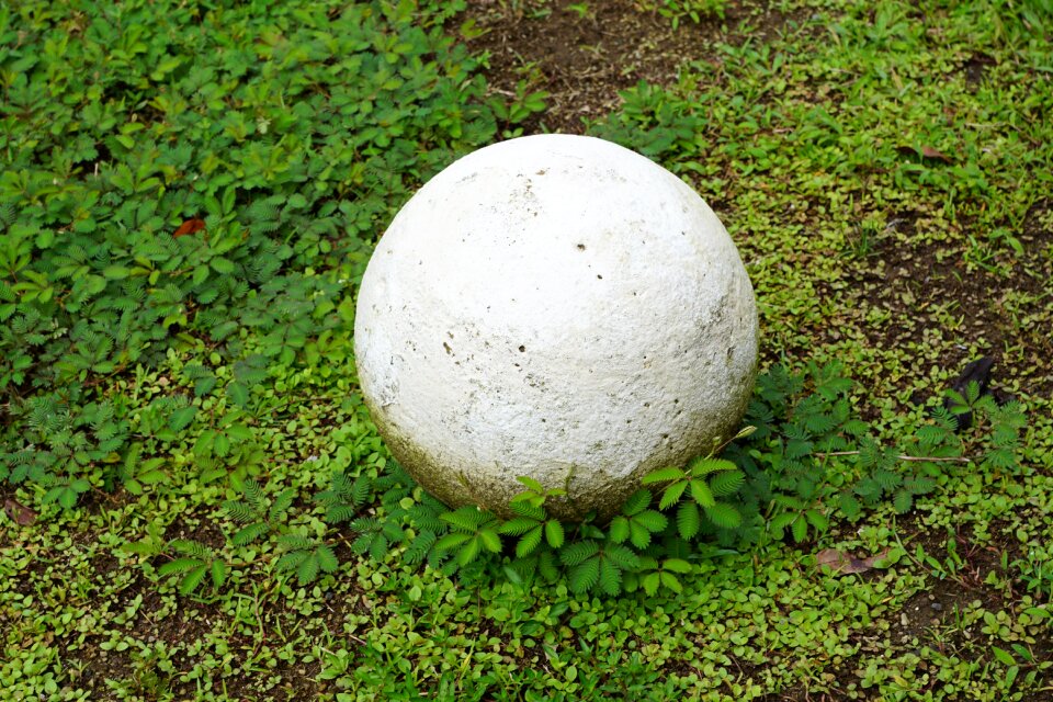 Sculpture geometry round