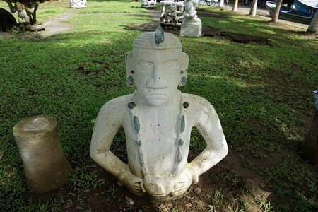 Sculpture earth sink