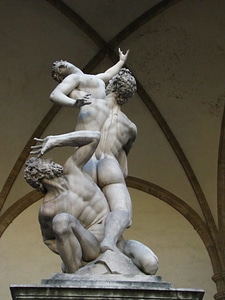 Giovanni da bologna the abduction of women this pics statue