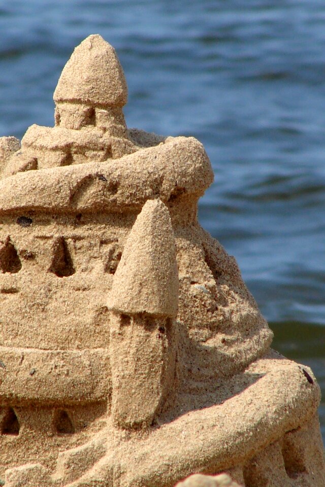 Building a sand sea vacation