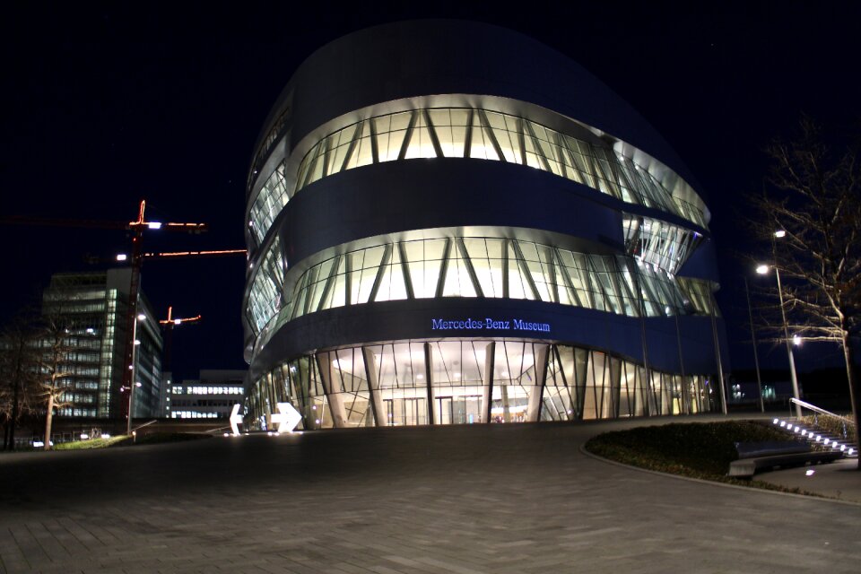 Benz mercedes-benz museum Free photos