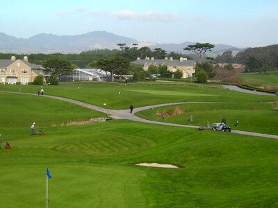 Green moon green golf