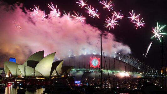 Sylvester fireworks harbour bridge photo