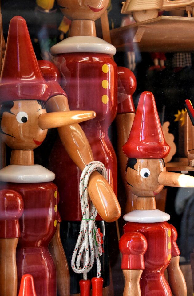 Toy showcase color