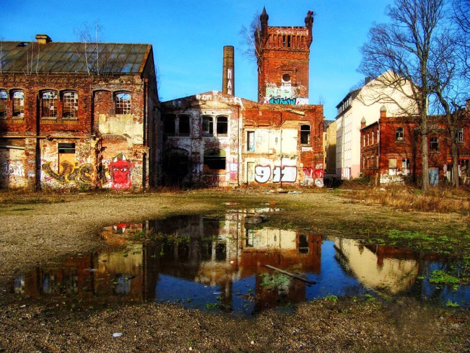 Lapsed ruin abandoned