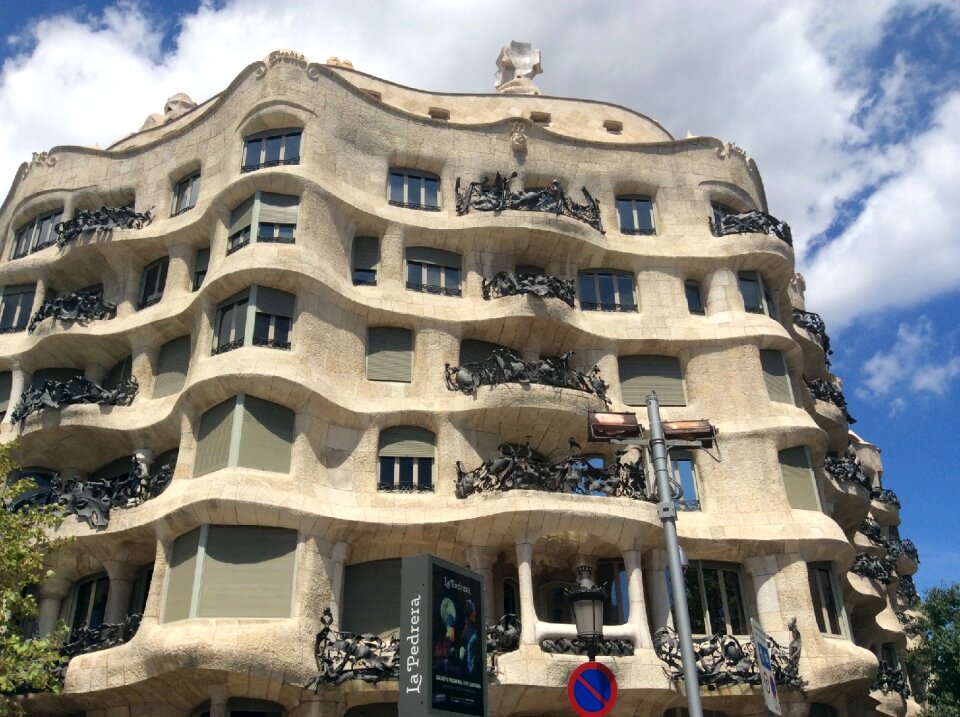 Barcelona gaudi building
