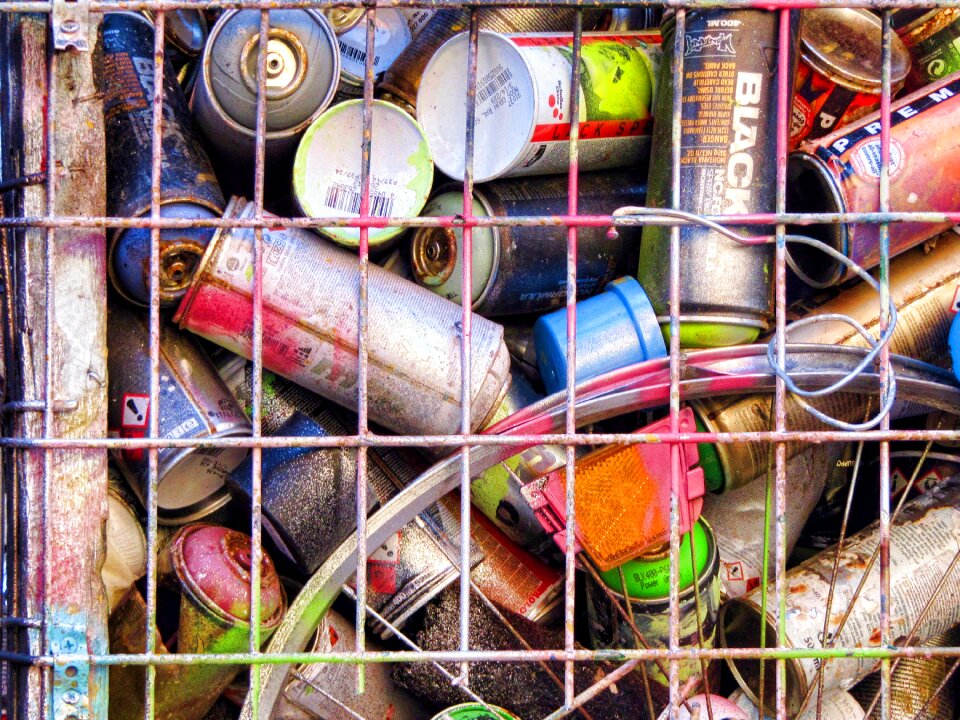 Empty cans grid background