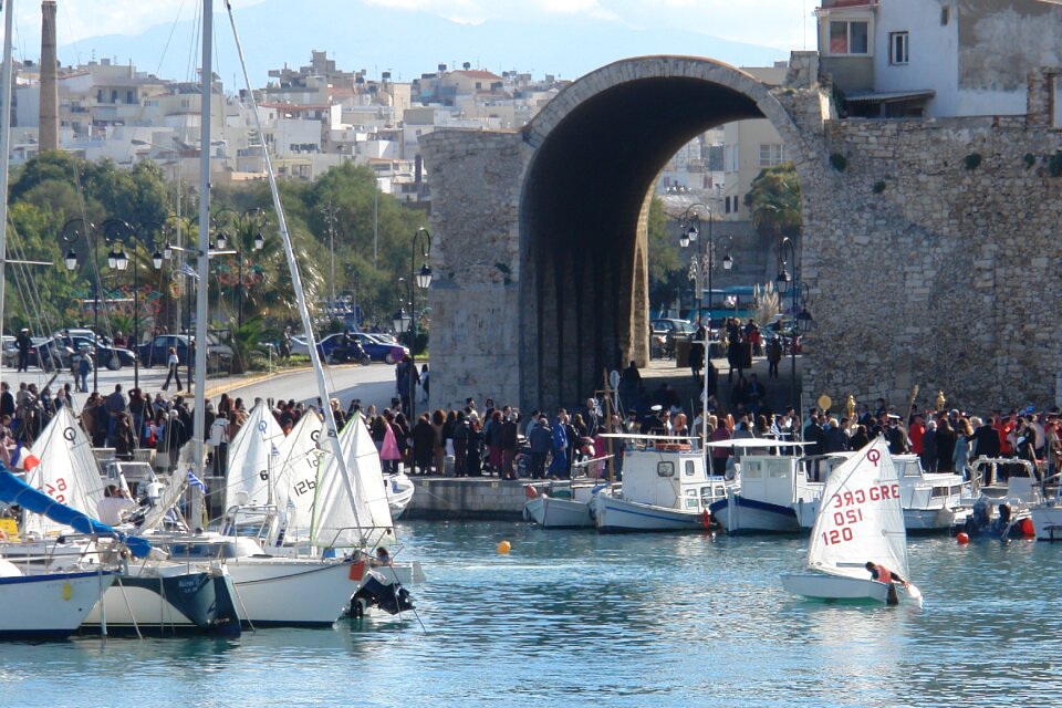 Port heraklion paraliaki