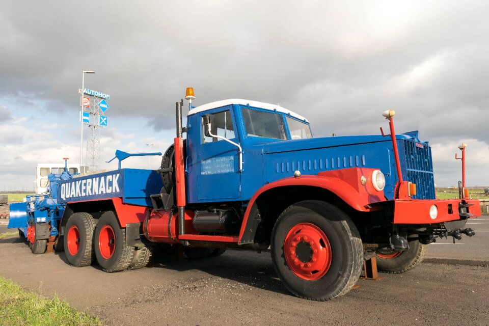 Heavy loads commercial vehicle kraz
