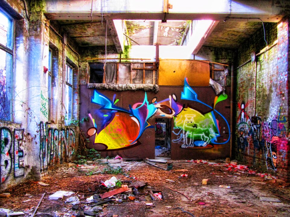 Lapsed hauswand ruin
