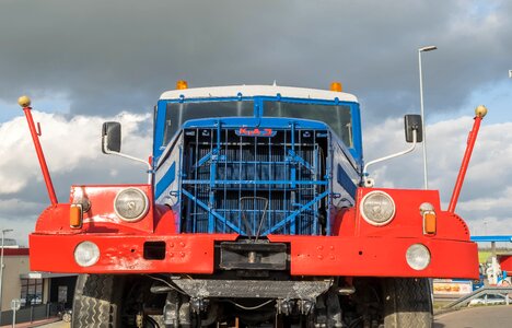 Transport old truck kraz photo