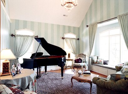 Room lifestyle listen
