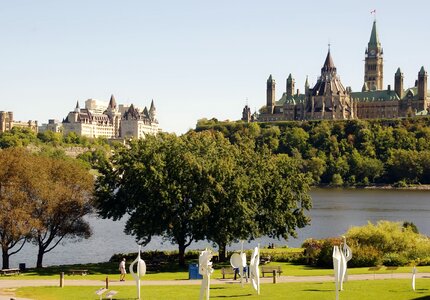 Château laurier river park modern art