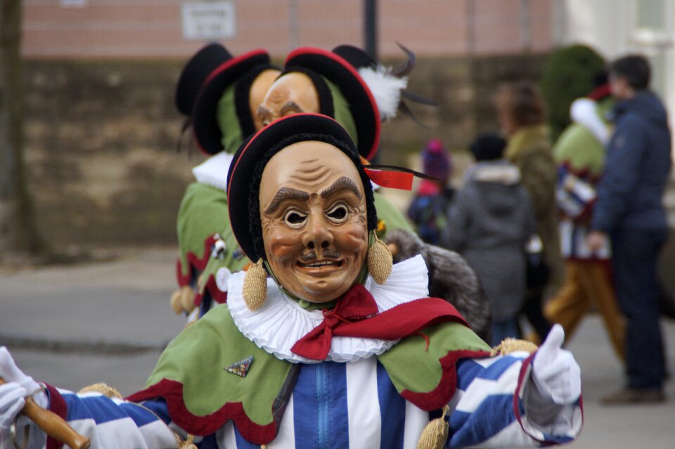 Haestraeger carnival fools jump