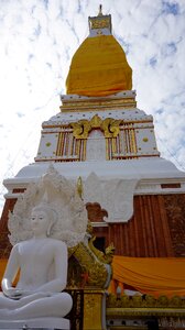 The lord buddha's relics buddha measure photo