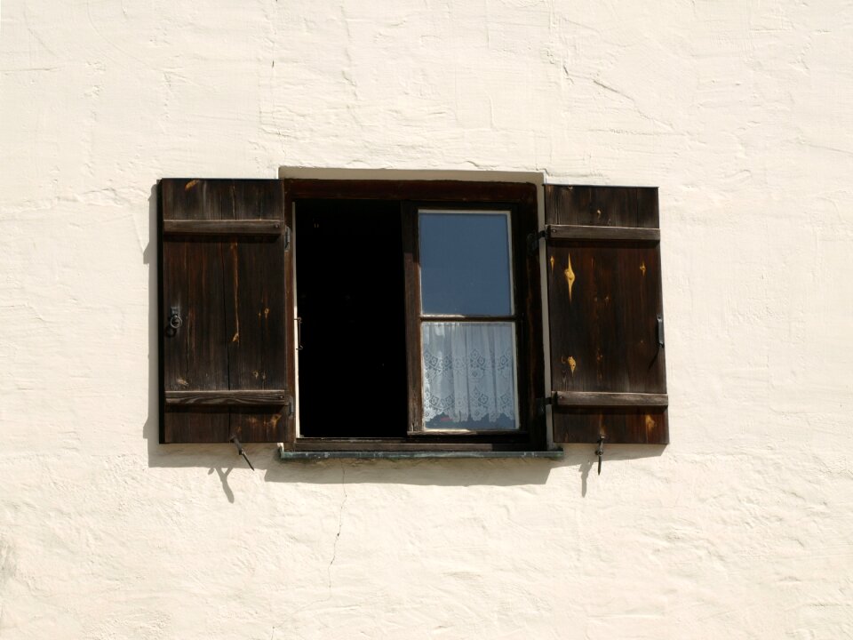 Facade frame wall