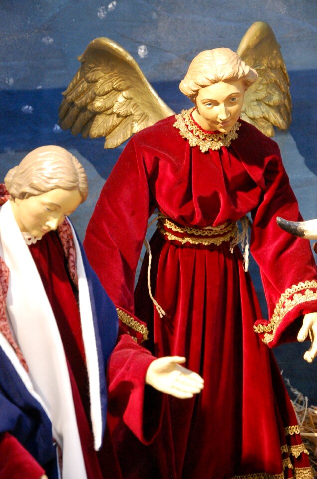 Angel christmas crib