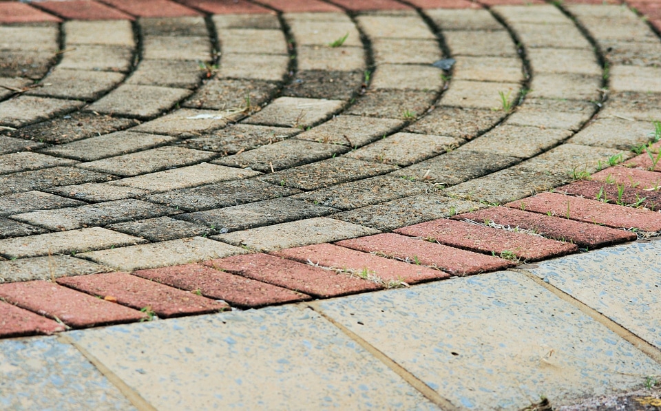 Curved curves pavement