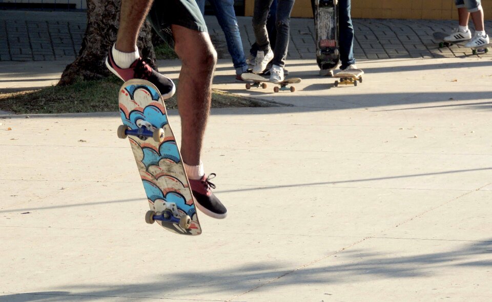 Skateboard street radical