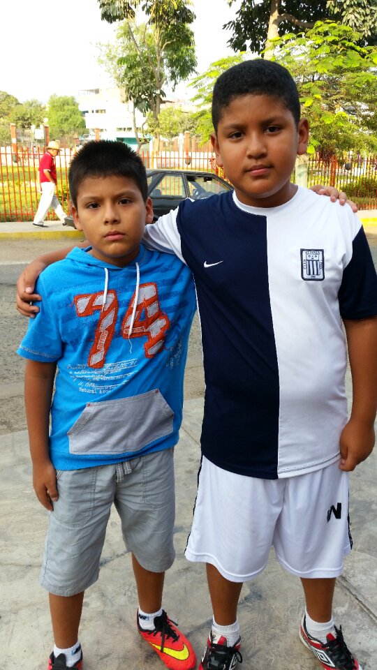 Children brothers together
