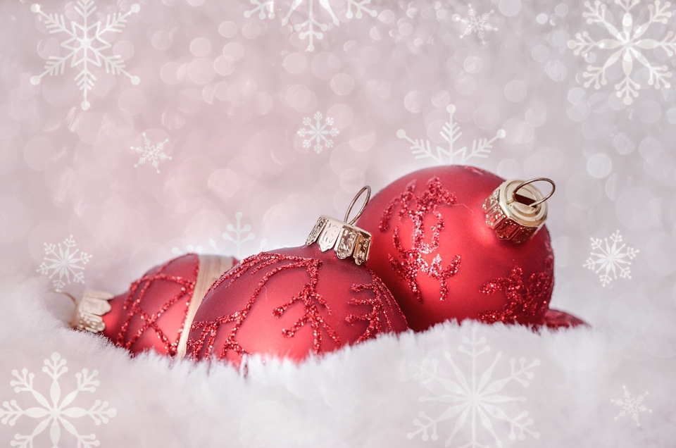 Seasons red white